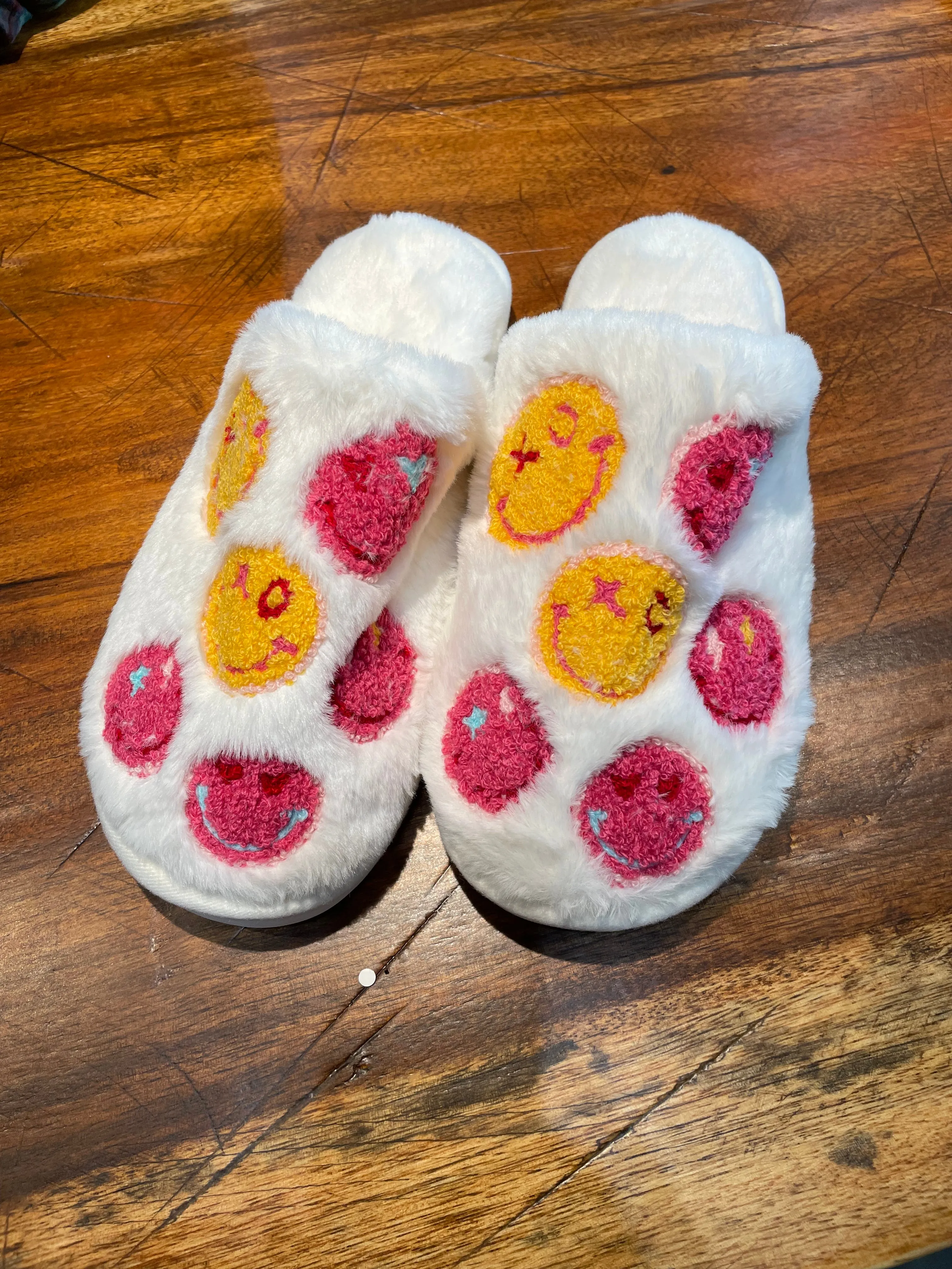 Ultra Soft Slippers in Happy Emoji